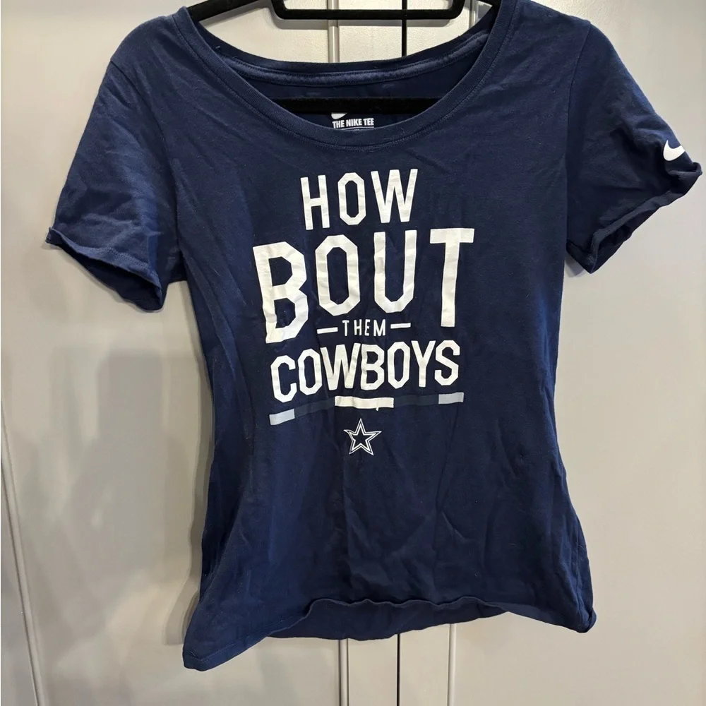 Nike Dallas Cowboys Tshirt woman’s M